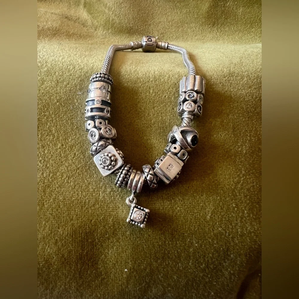Elegant Silver Charm Bracelet - Picture 1 of 3